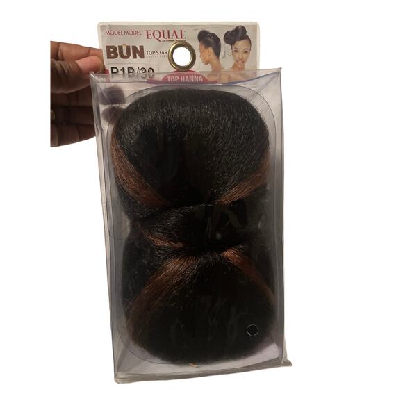 Equal Bun - Black and Brown - Picture 1 of 3